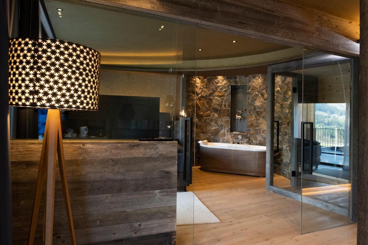 La Roccia Wellness Hotel Кавалезе Экстерьер фото